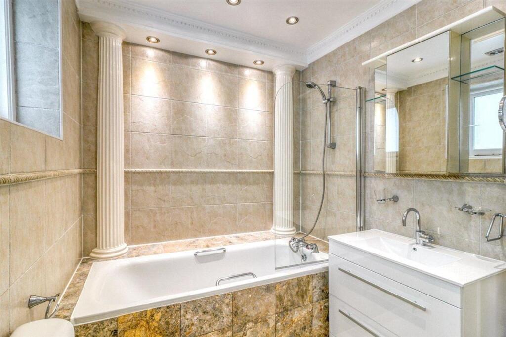 Apartment in London, South Hampstead - View 5