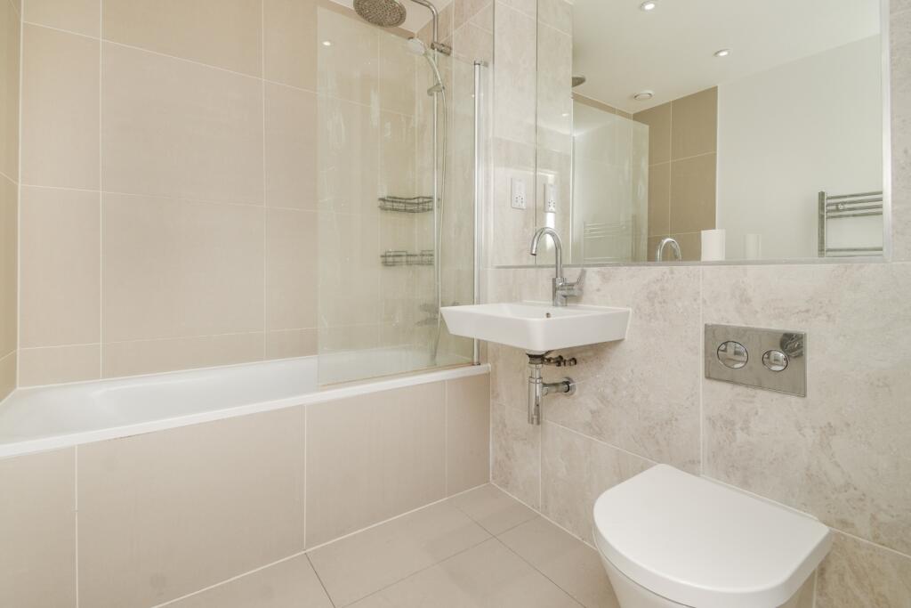 Apartment in London - View 4