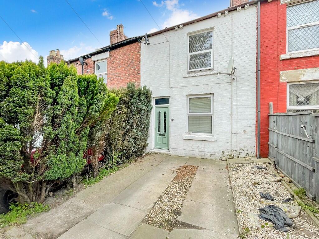 2-bed terraced on High Street, Royston, Barnsley, South Yorkshire, S71, £110,000