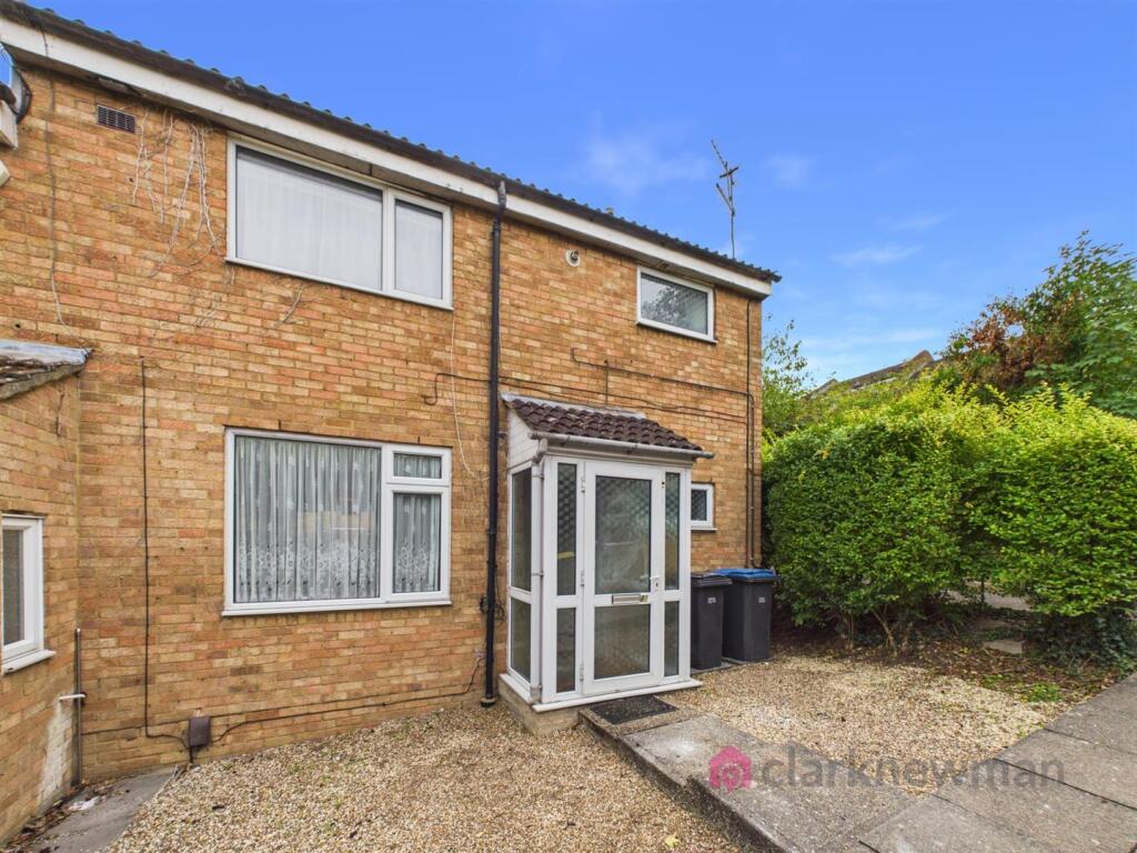Main image of property: Jocelyns, Old Harlow, CM17