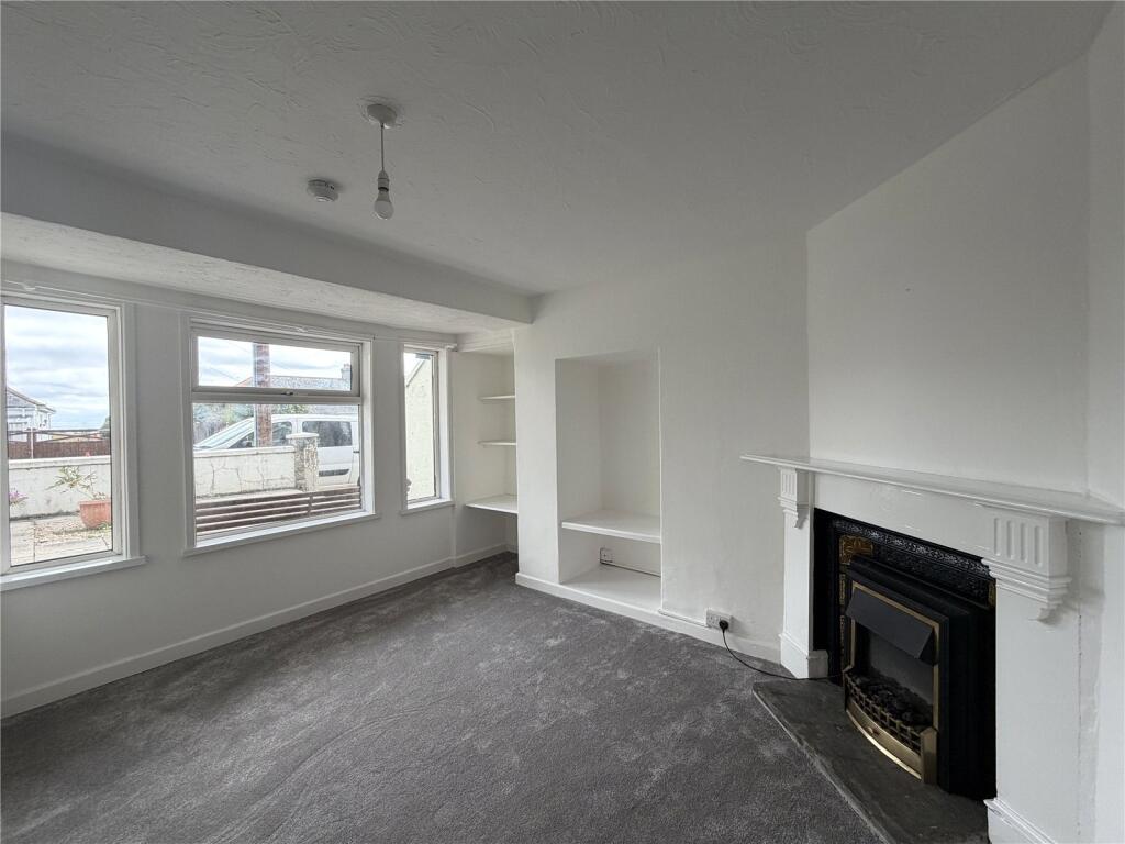 Apartment in Plymouth - More