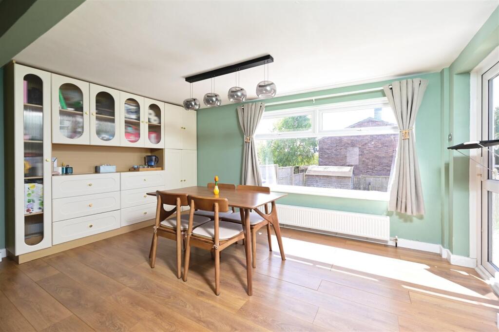 House in Basingstoke and Deane, Winklebury - View 5
