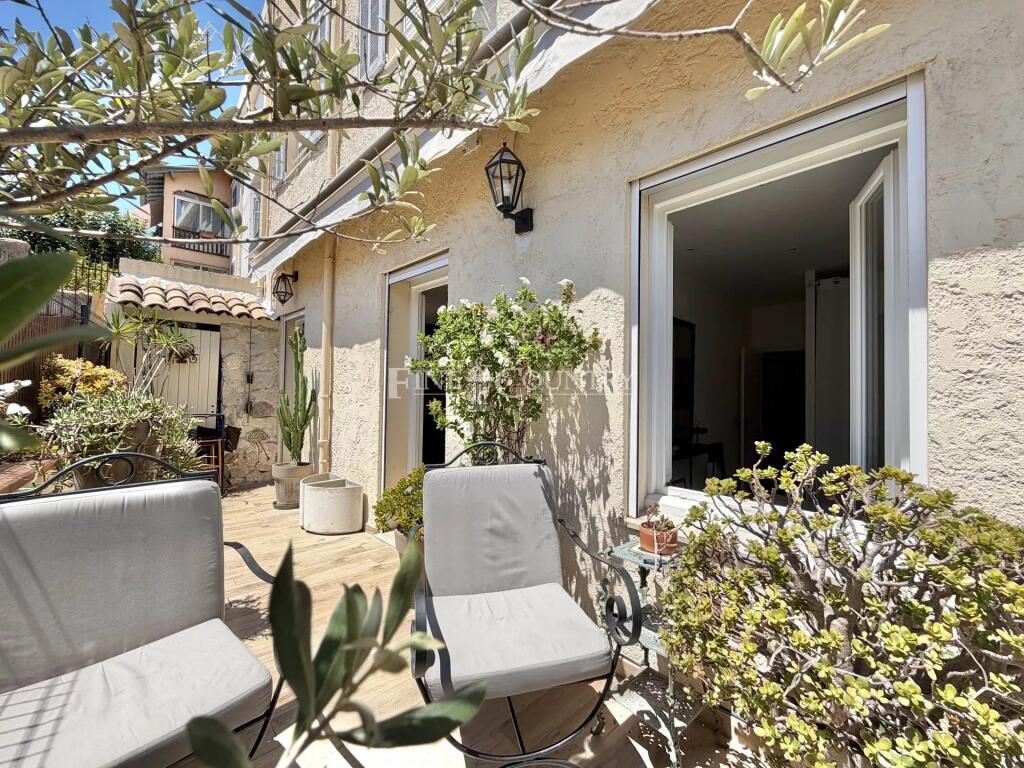Main image of property: Provence-Alps-Cote d`Azur, Alpes-Maritimes, Cannes