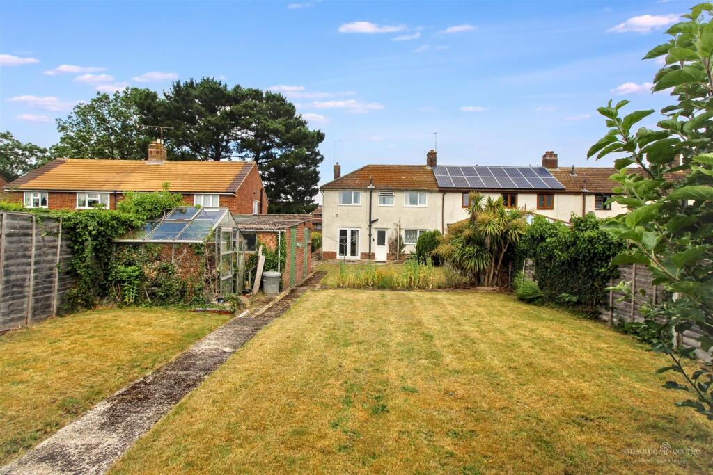 House in Reading, Southcote - View 2