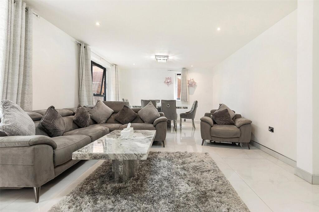 House in London - More