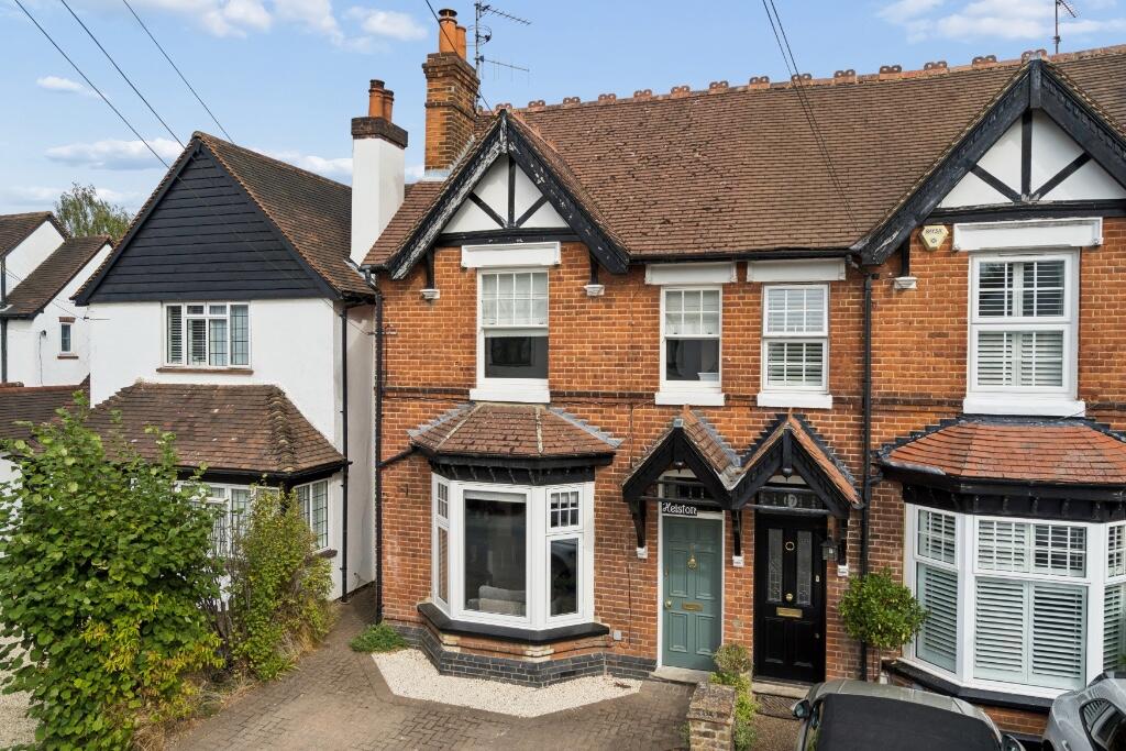Main image of property: The Greenway, Chalfont St Peter, Gerrards Cross SL9