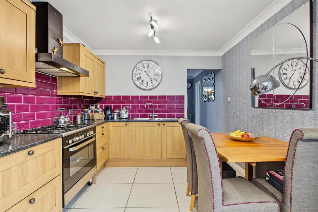 House in East Cambridgeshire, Haddenham - More