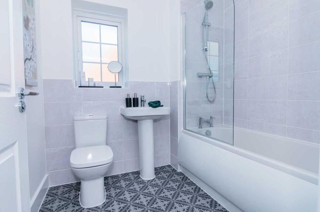 off Barrowby Road, 
Grantham, 
Lincolnshire, 
NG31 8AE
 photo 3