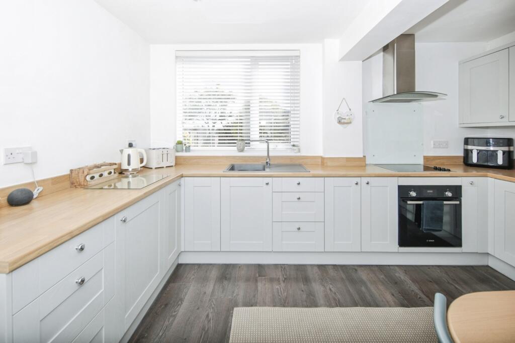 House in Solihull, Castle Bromwich - More