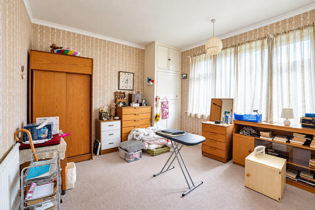 House in Tonbridge - More