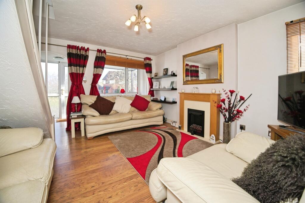 Rushfield Gardens, Bridgend photo 4