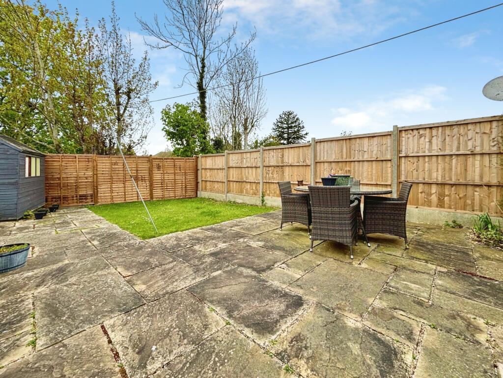 House in Gloucester - View 5