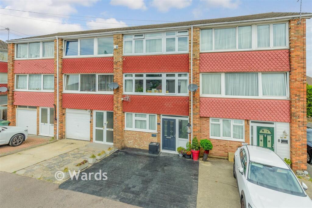 Main image of property: Cadogan Avenue, Dartford, Kent