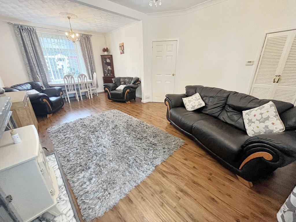 House in Pontypridd, Hawthorn - More