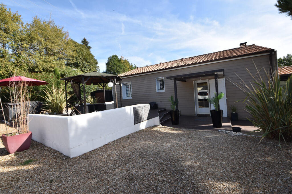 Main image of property: Poitou-Charentes, Charente, Mornac
