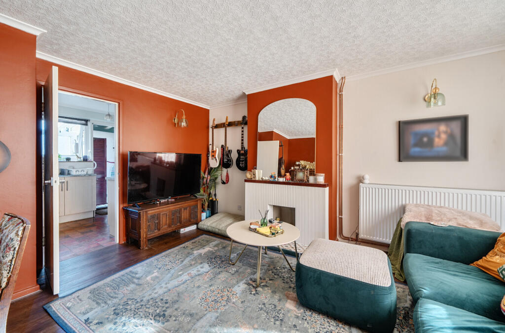 House in Winchester, Pitt, Stanmore - View 2