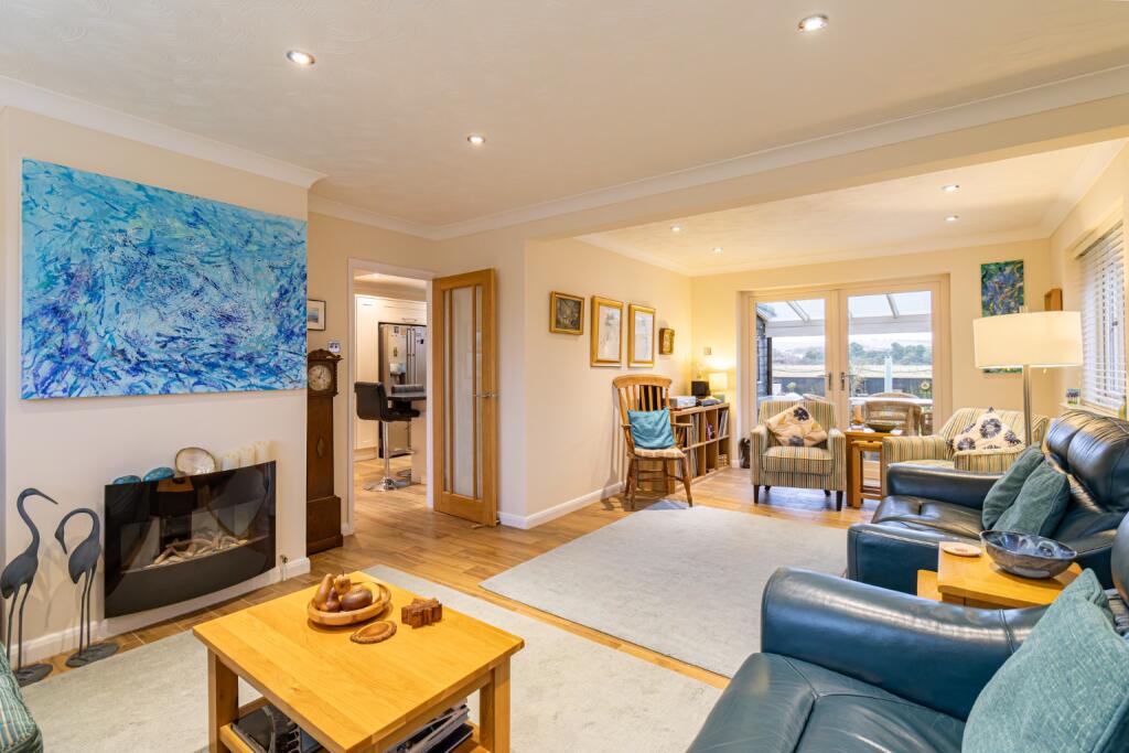 Woodside Avenue, Heacham photo 3