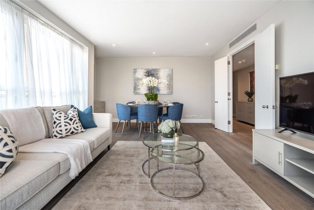 Apartment in London, Canary Wharf - View 3