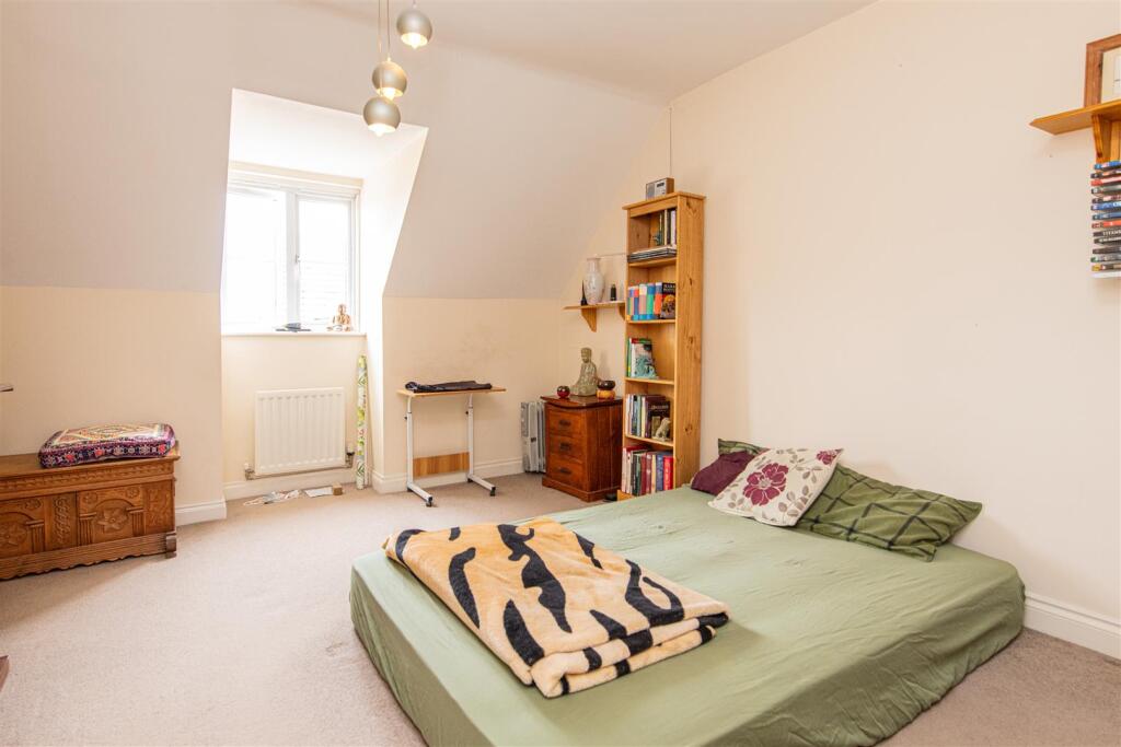 House in Northampton - More