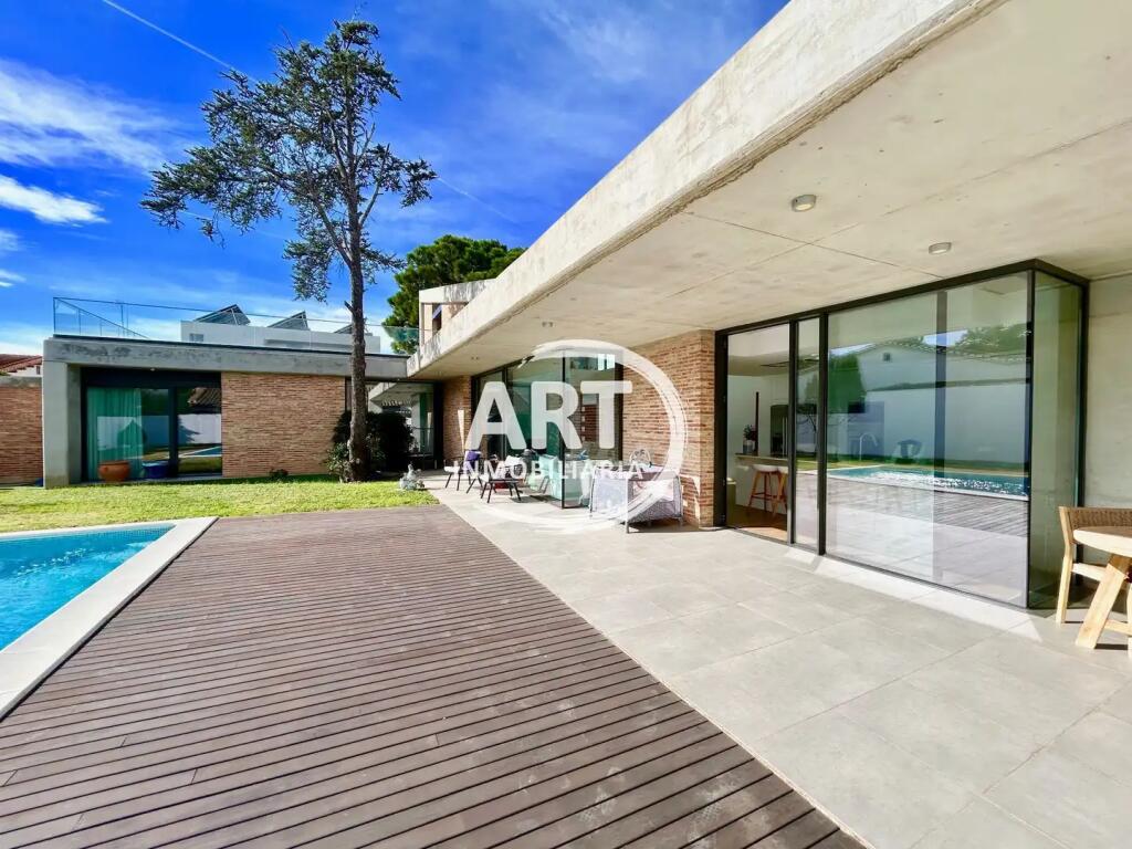 Main image of property: Valencia, Valencia, L`Eliana