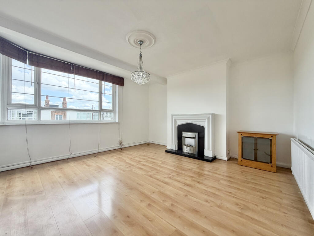 Main image of property: Seymour Court, Winchmore Hill, N21
