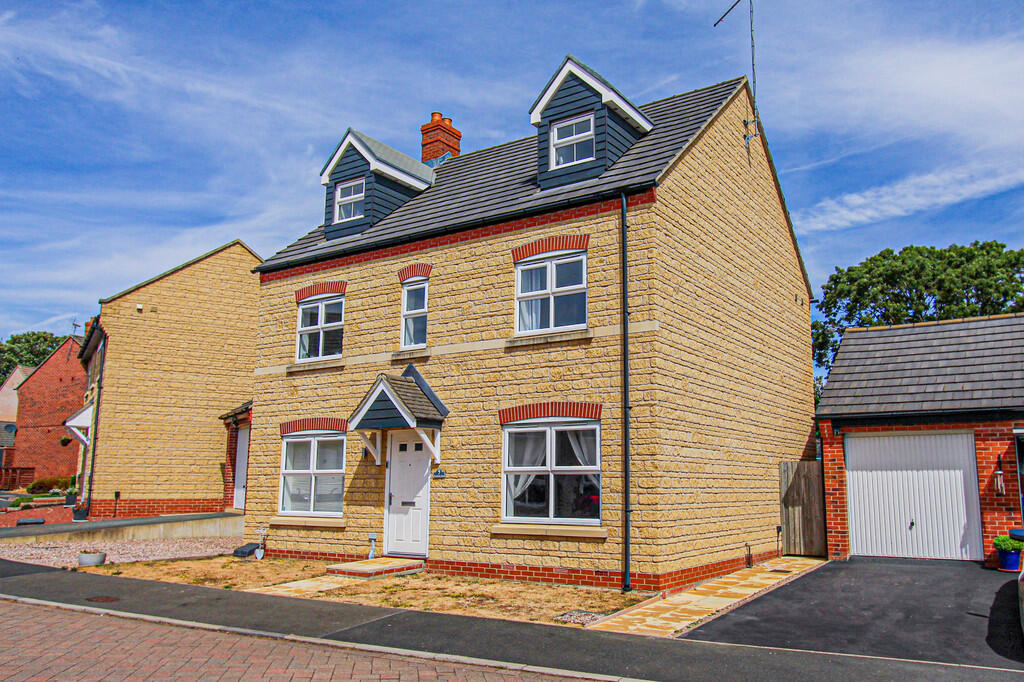 Main image of property: Aldwinckle Road, Burton Latimer