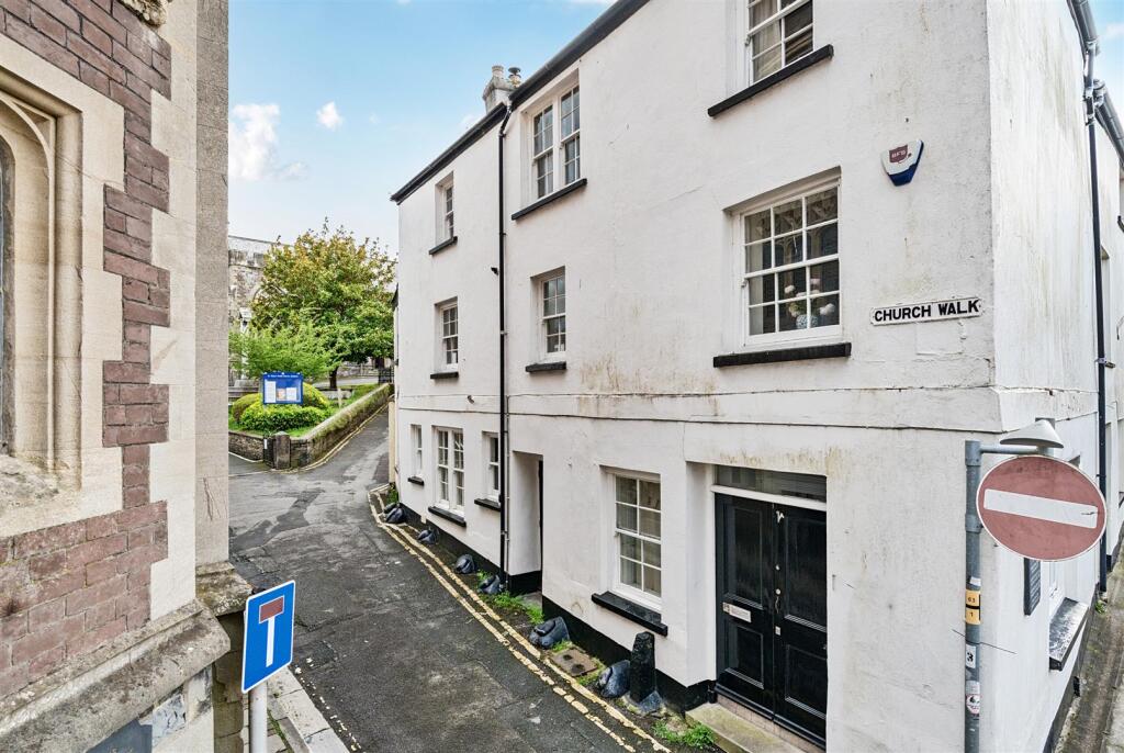 3-bed semi-detached on Church Walk, Bideford, £249,950