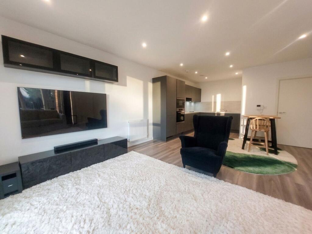 Apartment in London - More