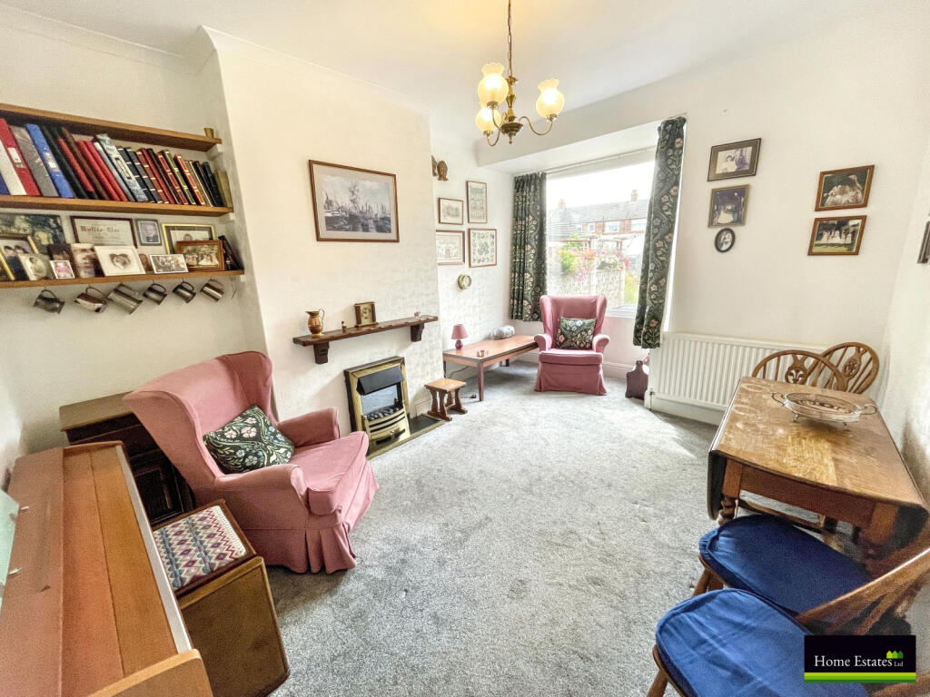 House in Hull - More