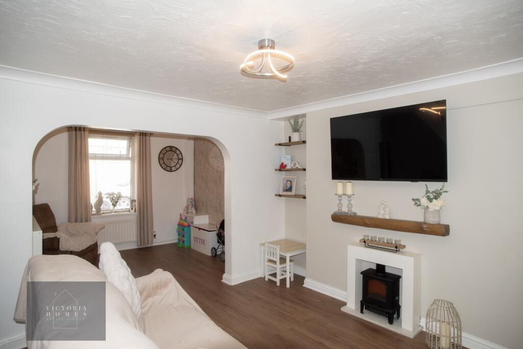 Main image of property: Pennant, Ebbw Vale, NP23