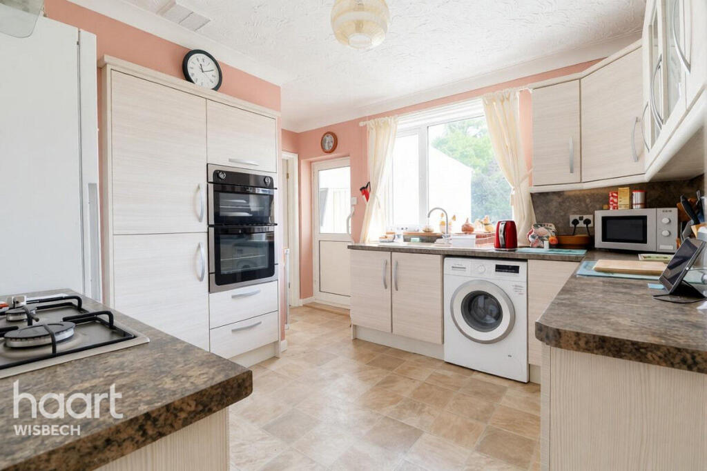House in Fenland, Leverington - View 3