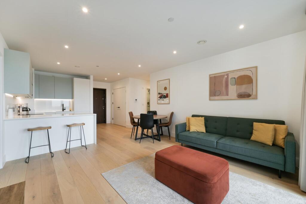 Apartment in Twickenham - More