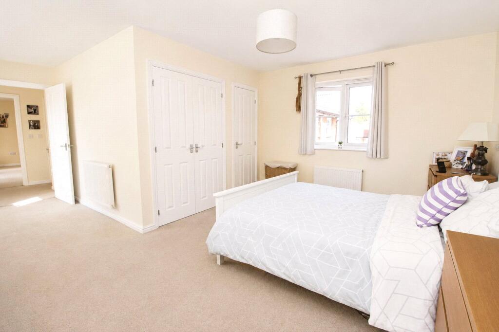 Apartment in Guildford - View 5
