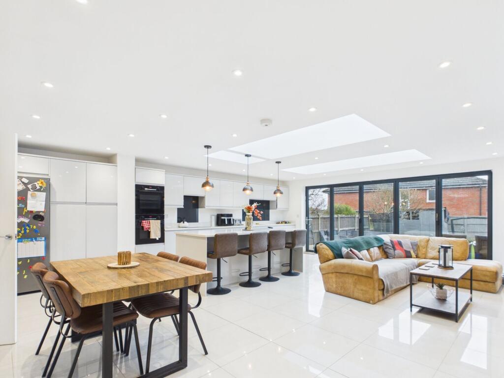 House in Bridgnorth, Oldbury - View 2