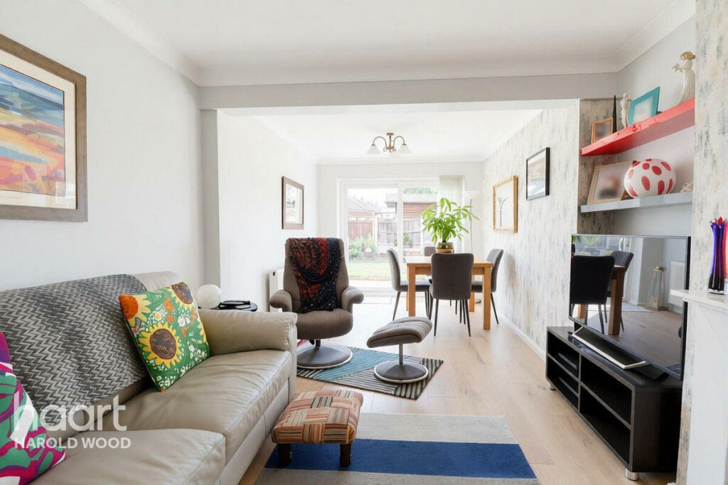 House in London, Harold Wood - View 2