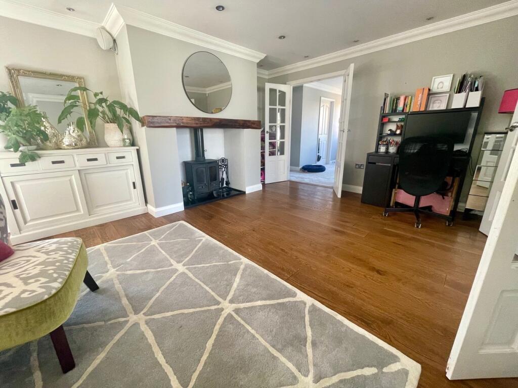 St Annes Road, Mountnessing, Brentwood, CM15 photo 3