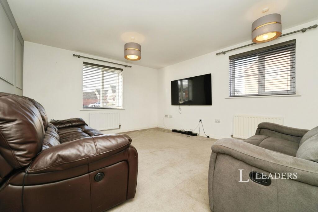 Apartment in Gloucester - More