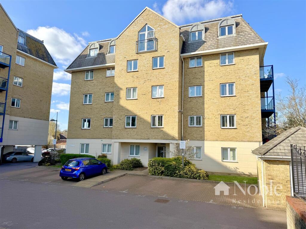 Main image of property: Sandringham Lodge, Taverners Way, Hoddesdon