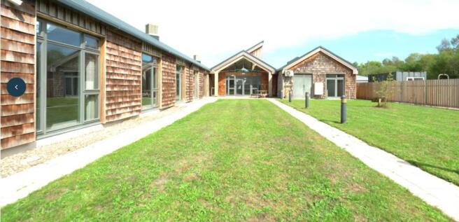 Photo 8