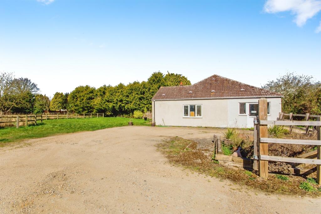 4-bed bungalow on Chapel Lane, Elm, Wisbech, £425,000
