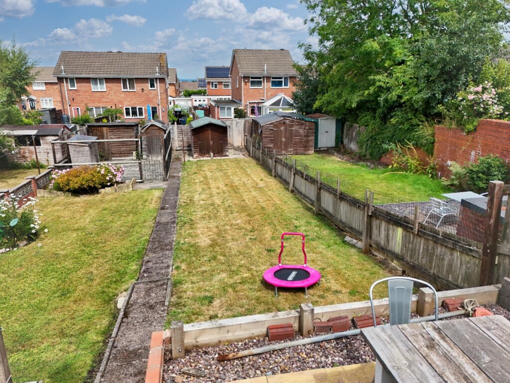 Hilton Terrace, St. Georges, Telford, Shropshire, TF2 9AG photo 4