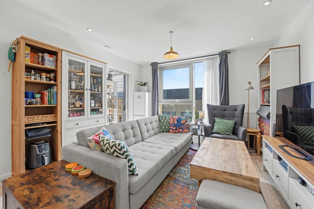 Apartment in London, Plaistow - More
