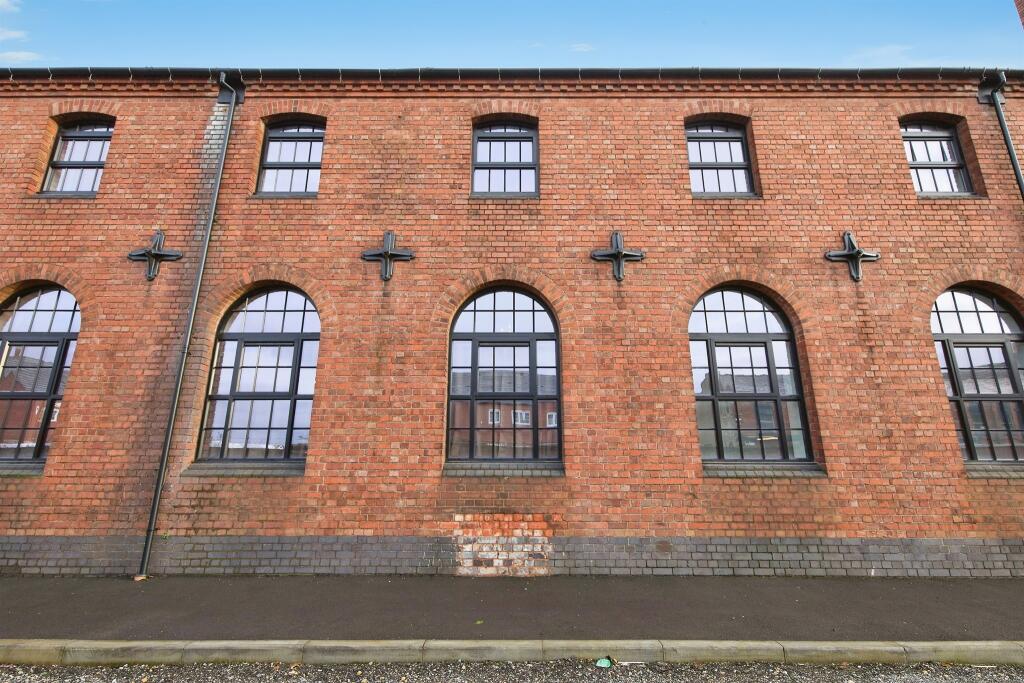 Horninglow Street, Burton-On-Trent photo 4