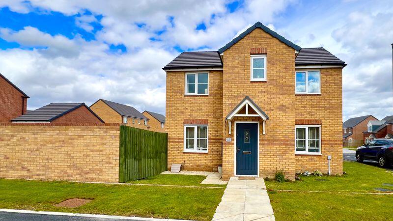 3-bed semi-detached on Grange View, Winterton, £170,000