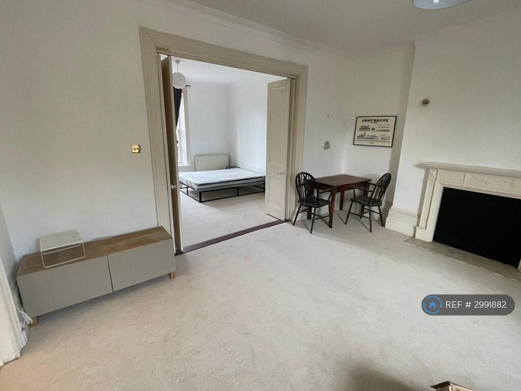Main image of property: London Road, Reading, RG1