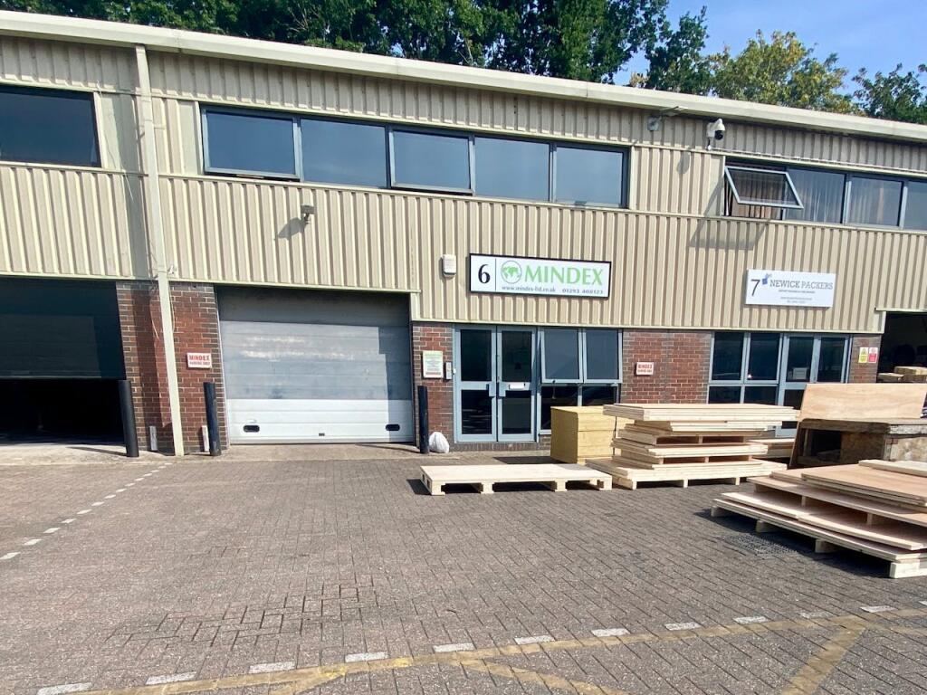 Main image of property: 6 Gatwick Metro Centre, Balcombe Road, Horley, RH6 9GA