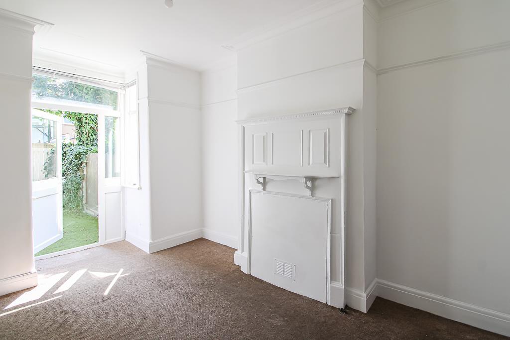 Beedell Avenue, Westcliff-on-Sea photo 4