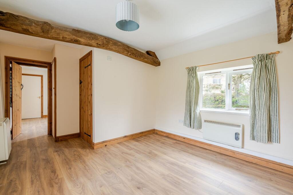 House in Swindon - View 4