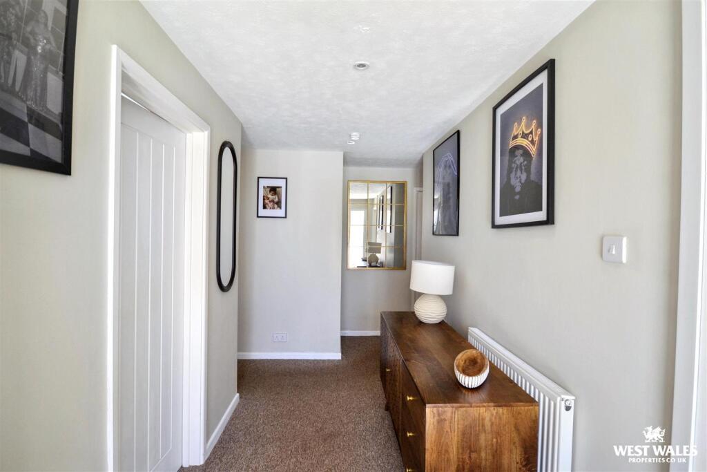 House in Milford Haven, Steynton - View 5