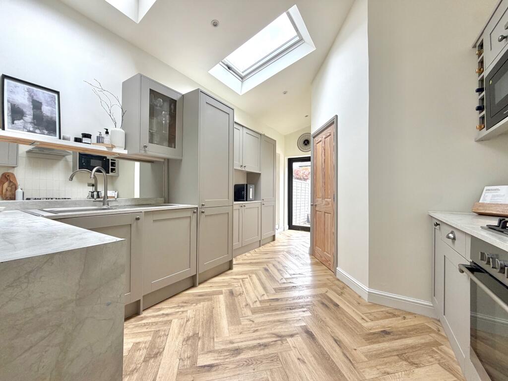 House in Watford - View 5